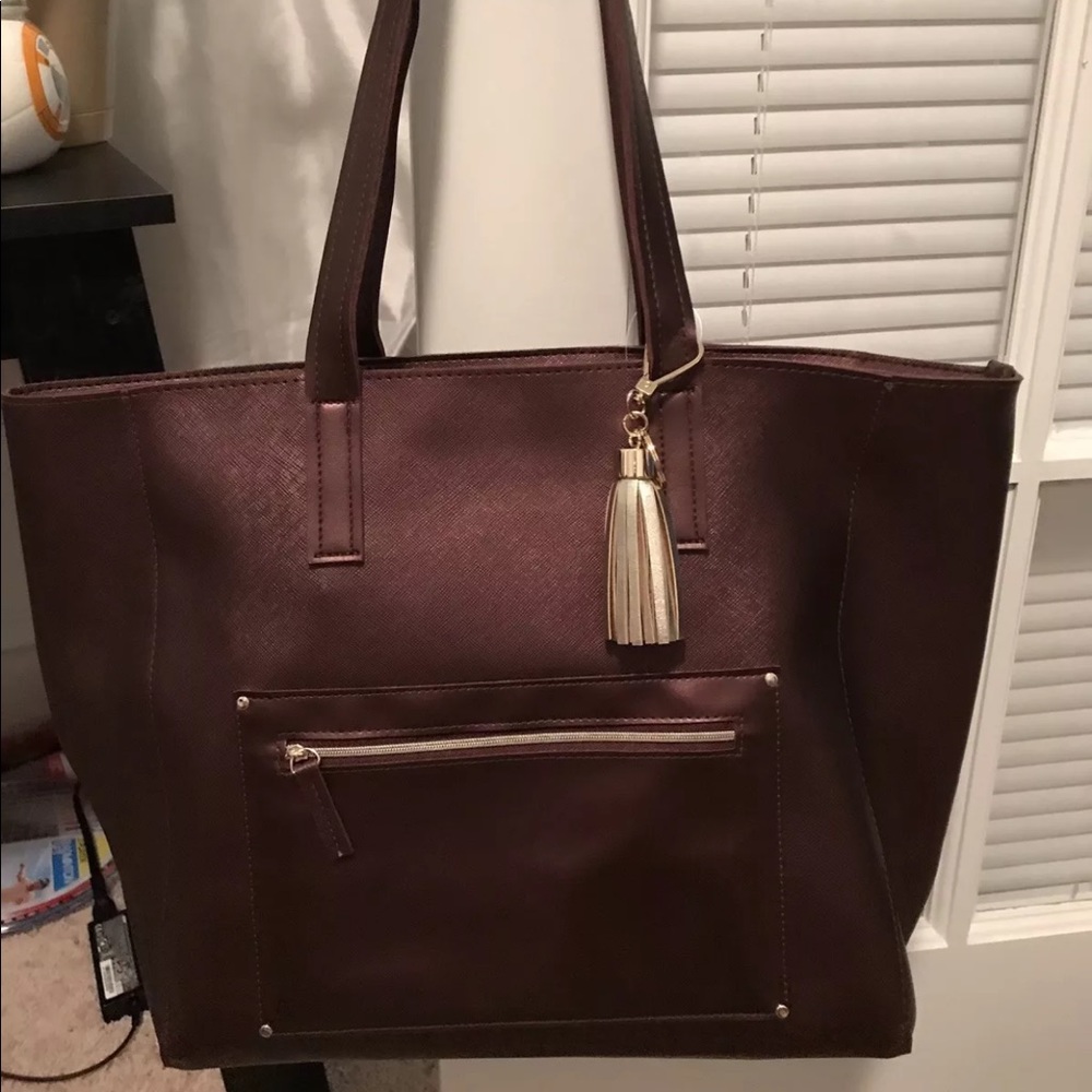 Bath body works burgandy Black Friday tote only